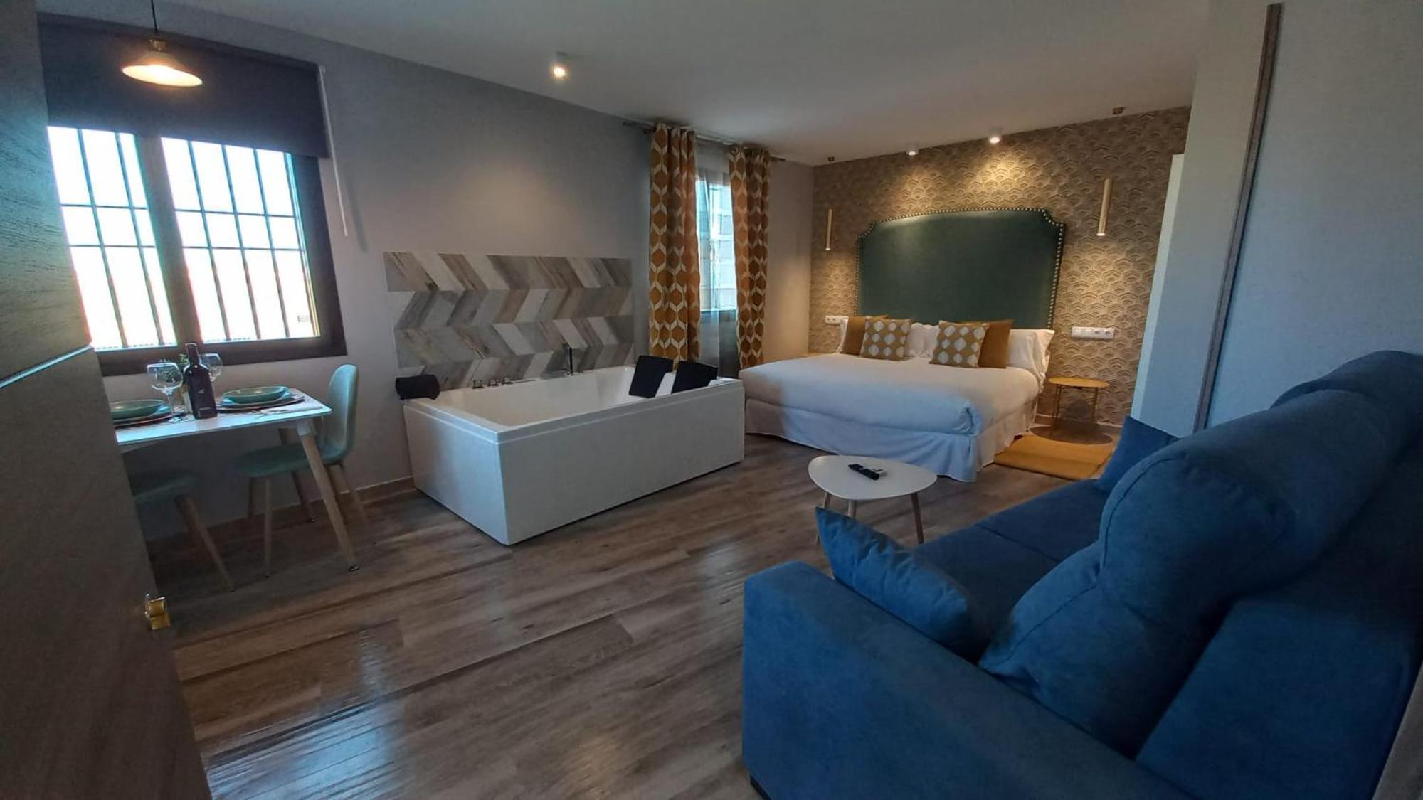 Airen Suites Chinchón Екстериор снимка
